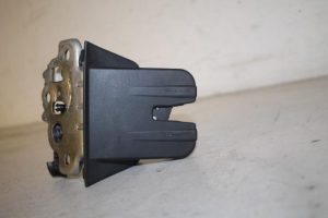 17815825 – 8R0827505 – Slotmechaniek Achterklep