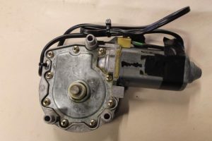17787071 – 4D0959801 – Door window motor