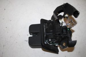 17830956 – 8R0827505A – Slotmechaniek Achterklep