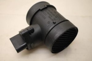 17795638 – 057906461C – Luchtmassameter