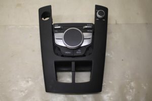 17797762 – 8V0919614E – Regelunit Multi Media