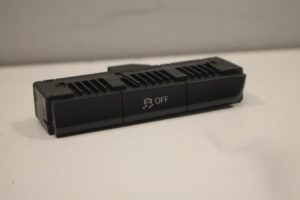 17829131 – 8K2959674FV10 – Schakelaar (diversen)