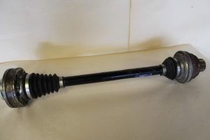 17791451 – 4H0501203D – Antriebswelle links hinten