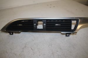 17806146 – 4G1820951H6PS – Luftgitter Armaturenbrett