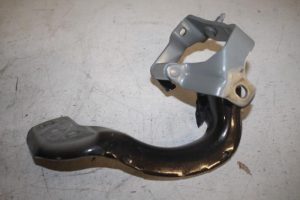 17805992 – 4G9827300 – Scharnier Achterklep