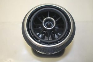 17797143 – 8V0820901B6PS – Luftgitter Armaturenbrett