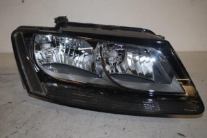 17807685 – 8R0941004L – Headlight, right