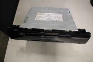 17812231 – 4G1035182C – Regelunit Multi Media