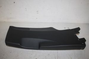 17814909 – 4M0867240F4PK – Stijl midden-rechts