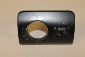 17788617 – 4B0919094B98 – AIH headlight switch
