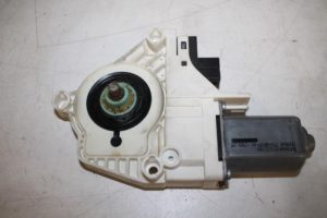 17827719 – 4F0959802D – Fenstermotor Tür