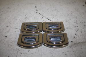 17813656 – 1K08642032ZZ – Bevestigingsoog vloer