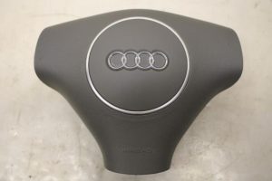 17796692 – 8E0880201AT26Z – Airbag links (Stuur)