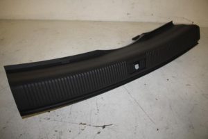 17823854 – 8T8864483B4PK – Afdekking slotvanger achter