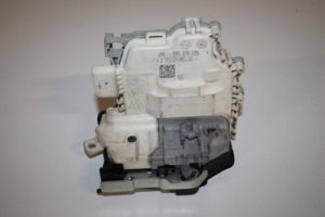 17801996 – 8X0839015 – Deurslot Mechaniek 4Deurs links-achter