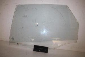 17809274 – 4G9845025A – Portierruit 4Deurs links-achter