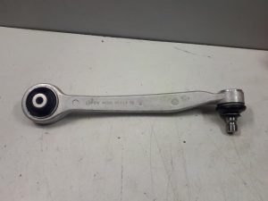 21452005 – 8E0407506A – Draagarm boven rechts-voor