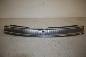 17810508 – 4G88634714PK – Afdekking slotvanger achter