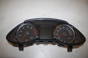 17805077 – 8R0920981B – Instrumentenbrett