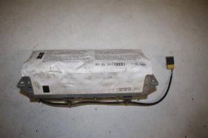 17831116 – 8E0880204C – Airbag rechts (Dashboard)