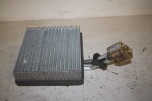 17814064 – 1J1820103A – Airco deel (div)