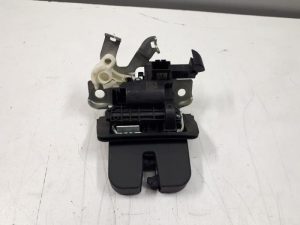 21217657 – 5F0827505 – Slotmechaniek Achterklep