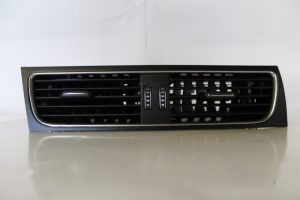 17792751 – 8T1820951EWVF – Luchtrooster Dashboard