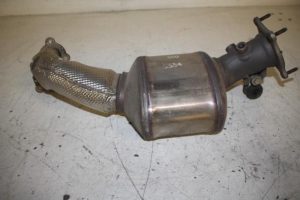 17815926 – 8R0254200C – Catalytic converter