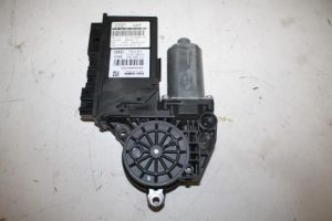 17826432 – 4E2959802F – Door window motor