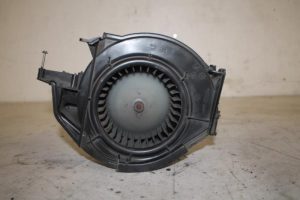 17824334 – 4F0820020A – Kachel Ventilatiemotor