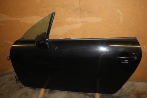 17799407 – 8N0831051C – Portier 2Deurs links