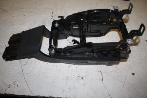 17813571 – 8R0864283A6PS – Steun (diversen)