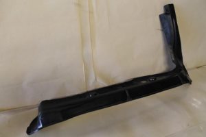 17793030 – 8T0821111A – Schmutzfänger Leiste