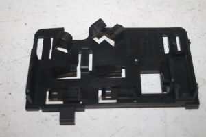 17806414 – 4G8971845A – Steun (diversen)