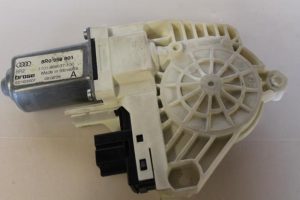 17791579 – 8R0959801 – Door window motor