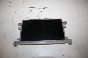 17824205 – 8T0919603E – Anzeige Innen