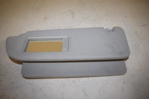 17818871 – 4M0857552KWO1 – Sonnenblende