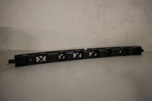 17825509 – 4K5807458 – Stoßstangenstütze mitte hinten