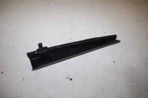 17821747 – 4F0868203A4PK – A-stijl Afdekkap links