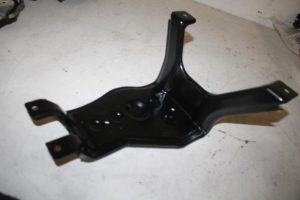 17823706 – 4G0802715 – Steun (diversen)