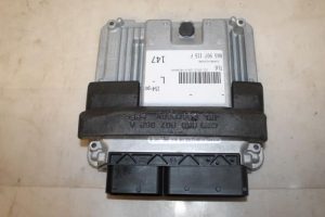 17794765 – 8K5907115F – Engine management computer