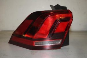 17827495 – 5NA945095C – Taillight, left