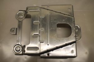 17799978 – 8K0907731 – Steun (diversen)