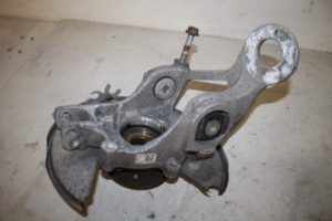 17823217 – 8K0505432AR – Fusee rechts-achter