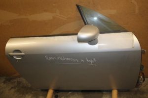 17799365 – 8N0831052C – Portier 2Deurs rechts