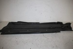 17815946 – 4F0825208F – Beschermplaat bodem