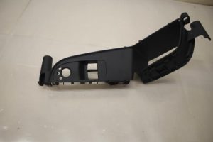 17801290 – 8T28671727PE – Handgreep