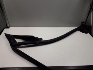 19123230 – 4M8837479F – Portierrubber 4Deurs links-voor
