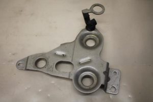 17800664 – 4G0614119C – Steun (diversen)