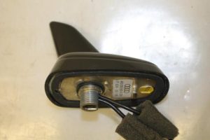 17796173 – 4E0035503RZ9Y – GPS antenna